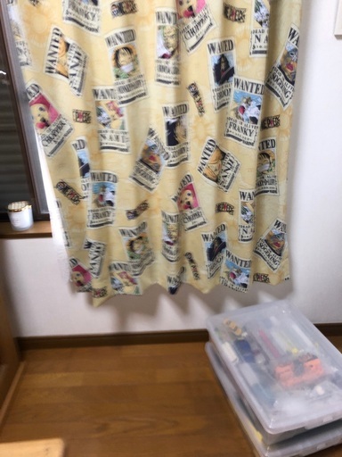 カーテン男子部屋ワンピース柄チョッパールフィ黄色2枚 サリー 河内松原の生活雑貨の中古あげます 譲ります ジモティーで不用品の処分