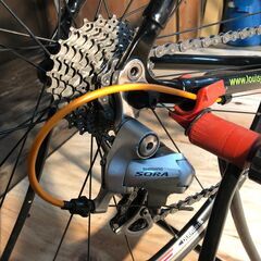 ロードバイク　700CシマノR500ホイール　アルミフレーム　SORA8速 シュワルベULTREMO