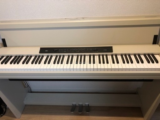 電子ピアノ 白 KORG 88鍵 椅子無し ヘッドホン付き beta