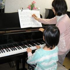 新潟県見附市　寺澤ピアノ教室です。ピアノ、リトミック、ソル…