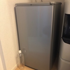 2017年製冷蔵庫75リットル　AQUA製