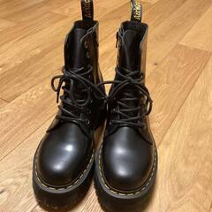 ほぼ新品】Dr.martens JADON 8ホール UK5 ドクターマーチン