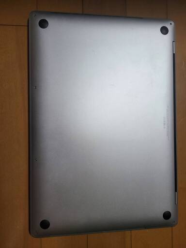 Macbook Pro 16 inch シルバー