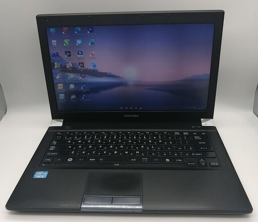 東芝ノートパソコン i5（中古）4GBのメモリ、SSD120GB,13.3画面、Intel HD Graphics 3000、Windows11, Office2021, Photoshop2021, Illustrator2021,Corel2021,FilmoraX等.