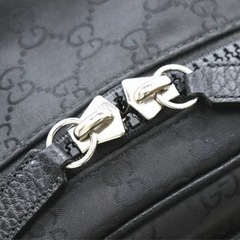 GUCCI backpack 値下げしました。