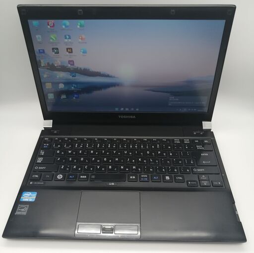 東芝ノートパソコン i3(中古)4GBのメモリ、SSD120GB,13.3画面 東芝ノートパソコン i3(中古)4GBのメモリ、SSD120GB,13.3画面