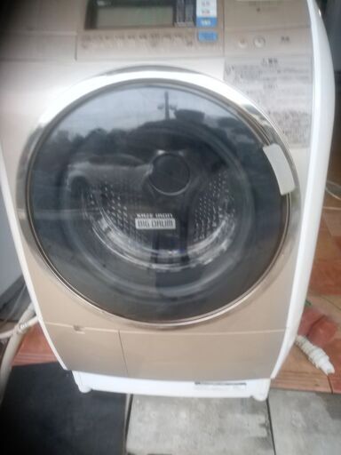 取引者決定！値下げしました！持ち帰り特価！日立ドラム式洗濯乾燥機10 kg 2013年製別館においてます