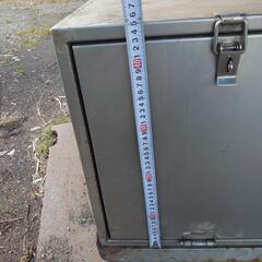 ステンレス工具箱1