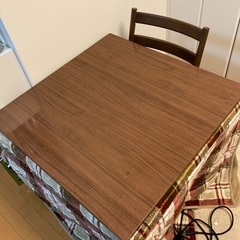 【ネット決済・配送可】テーブルこたつ-1年　椅子x2