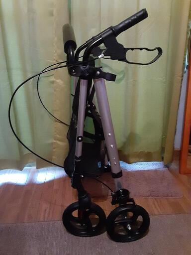 その他 歩行車(新品未使用) 値下げしました。