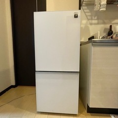 【ネット決済】SHARP 冷蔵庫　137L 幅48cm クリアホ...