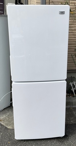 【RKGRE-819】特価！ハイアール/148L 2ドア冷凍冷蔵庫/JR-NF148A/中古品/2017年製/当社より近隣無料配達！