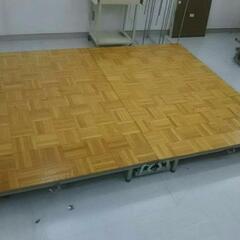 ポータブル仮設ステージ 折りたたみ式  お引き取り限定 ポータブル仮設ステージ 折りたたみ式 お引き取り限定