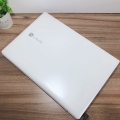 高年式♡プレゼントにもオススメ♡白くてかわいいノートパソコン