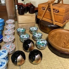 食器など約600個　33390円　香蘭社など