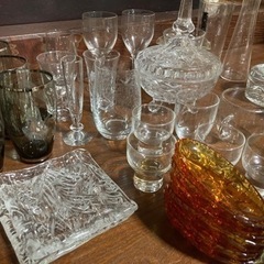 食器など約600個　33390円　香蘭社など