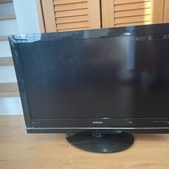 テレビ32型　2010年製　HITACHI