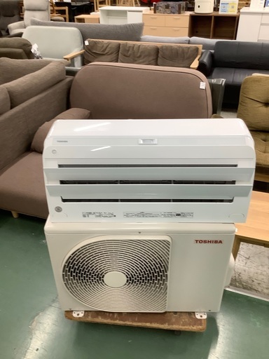 安心の1年保証付！！ TOSHIBA　2.8kw壁掛けエアコン　RAS–F281R  2019年製