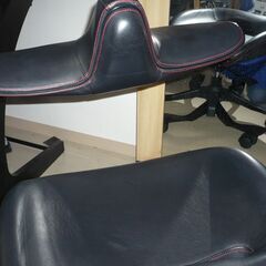 ジモティ来店特価!!!　ウリドゥルチェア　ブラック　　J-213 ジモティ来店特価!!! ウリドゥルチェア ブラック J-213