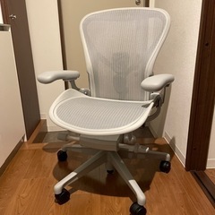 アーロンチェア