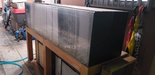 SUPER RUSH SALE!!! １８００x４５０x４５０ AQUARIUM TANK　３６５L!!!  OVERHEAD FILTER and TABLE!! PICK-UP ONLY!! ^~^-