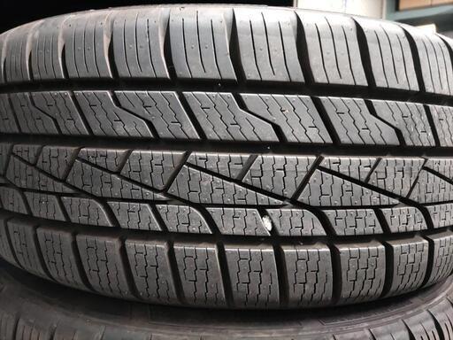 ほぼ新品‼️オールシーズンタイヤ215/45R17 4本セット✨1か月のみ使用✨