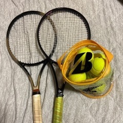テニスラケット　2本　新品テニスボール