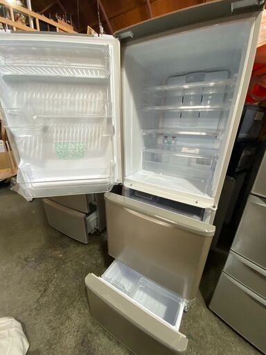 T1702 シャープ 3ドア冷蔵庫 350L 2016年 両開き