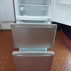 ID  998676　 冷蔵庫　３ドア　東芝　340L　２０１５年製　GR-H34SY ID 998676 冷蔵庫 3ドア 東芝 340L 2015年製 GR-H34SY