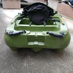 コンパクトフィッシングカヤック　ミリタリーグリーン