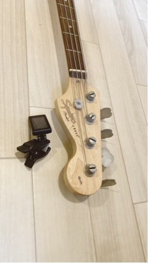 Squire】ジャズベース (ケース、チューナー付き) | alfasaac.com