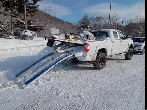 札幌より スノーモービル用折りたたみラダー スロープ スレッド