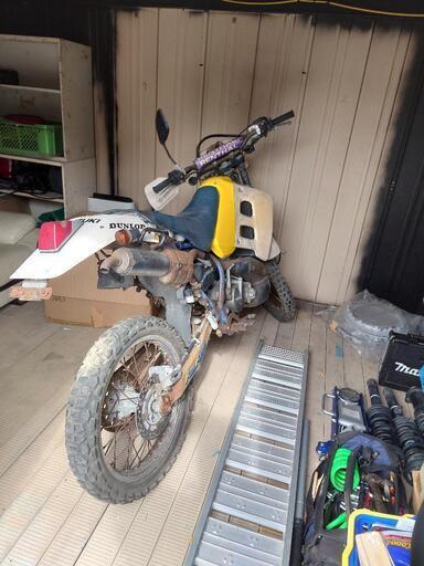 SUZUKI　TS125R