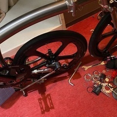 ブロンプトン折り畳み自転車の部品