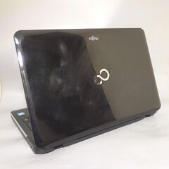 大容量HDD-750GB Wi-Fi有 ノートパソコン 15.6型 富士通 AH33/L 中古 