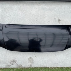 ハイエース　ボンネットカバー（バッドフェイス）