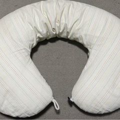 授乳クッションまたは、抱き枕としても使用可能