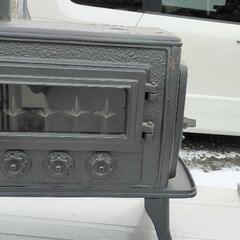 受け渡し決定しました。モダンな薪ストーブ 受け渡し決定しました！新品!薪ストーブ②