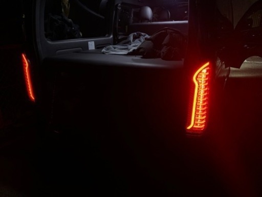 ハイエース 200系 オープニングモーション シーケンシャルウインカー