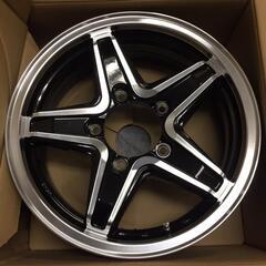 新品未使用ホイールです?