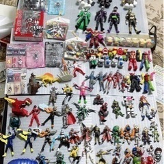 93個　おもちゃ 大量仮面ライダー ウルトラマン 戦隊シリーズ 他　
