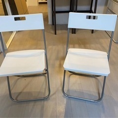 GUNDE 椅子4脚(ホワイト2,ブラック2)
