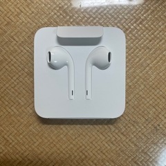 EarPods Apple純正イヤホン (取引中)