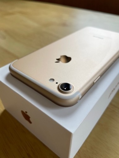 【極美品】iPhone 7  Gold 32 GB SIMフリー