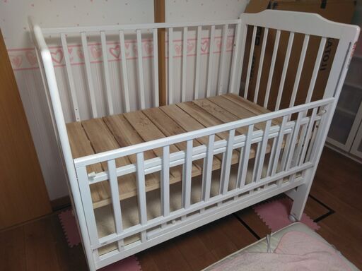 【KATOJI】ハイシートベビーベッド（ホワイト）品番：02474
