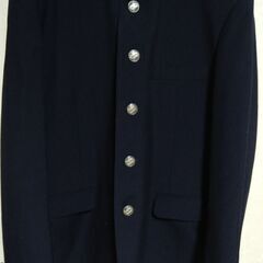 神奈川県立荏田高校の制服　上着とズボン