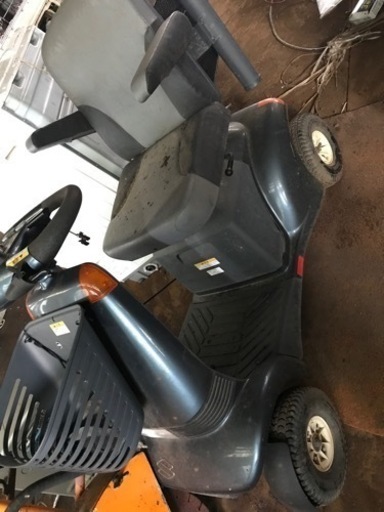 四輪車