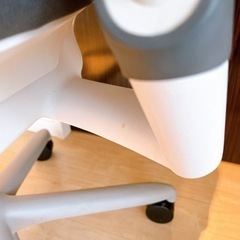 ハーマンミラー セイルチェア グレー 白