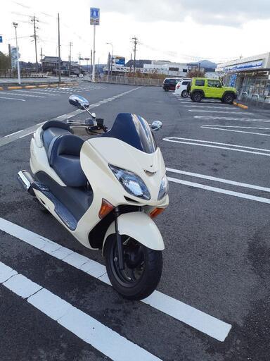 ホンダ250ccホルツァMF08ホワイト