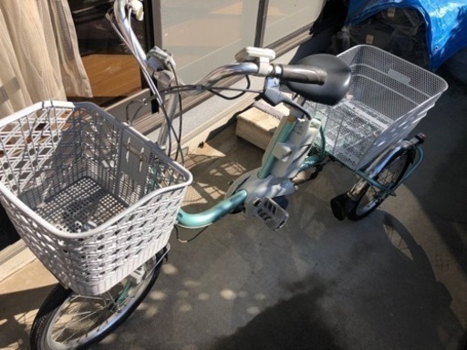 電動アシスト三輪自転車
